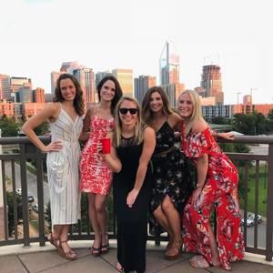 Meet your Posher, Caitlin